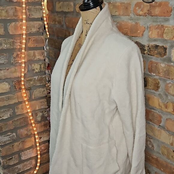 Vince Oversized Boucle Merino Wool/Alpaca blend cardigan size Small - Picture 4 of 15